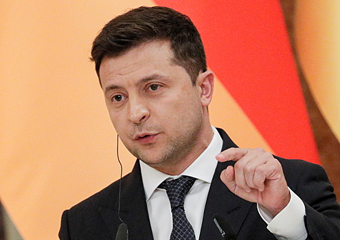 Зеленский признался в нежелании терять по $2 млрд от России