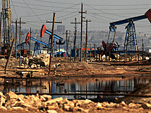 Цена на нефть падает: ждать ли в Азербайджане новой девальвации