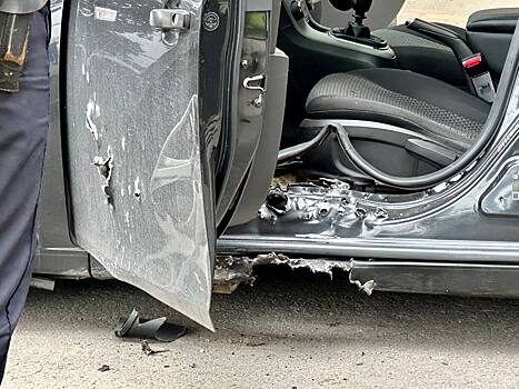 Три человека пострадали при взрыве в автомобиле в Белгороде