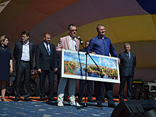 Руководство Нарвы поздравило Ивангород с днем рождения