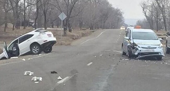 Ребёнок отвлёк автомобилистку в Приморье, после чего произошло ДТП