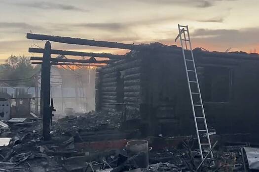 Два ребенка погибли при пожаре в частном доме в российском регионе