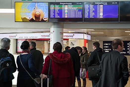 Сообщение о запрещающем знаке для граждан России в аэропорту Британии опровергли