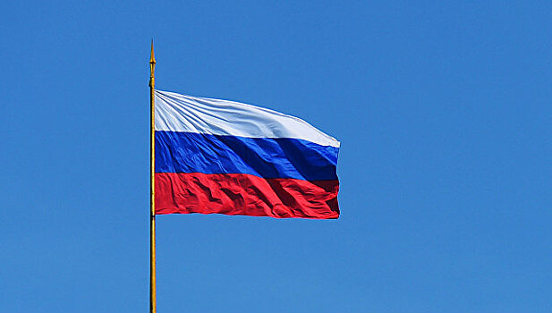 В Instagram набирает популярность флешмоб, посвященный российскому флагу