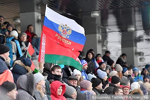 Политолог на опыте Белоруссии и Украины показал последствия дружбы и вражды с Россией