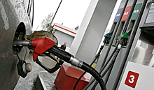 С начал года цены на топливо выросли почти на 1,5 рубля