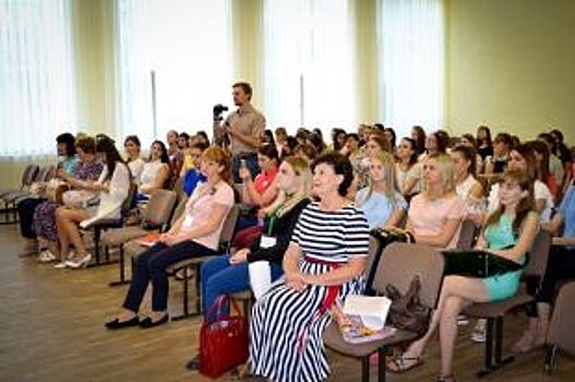 Молодых педагогов посвятили в Ставропольскую организацию профсоюза