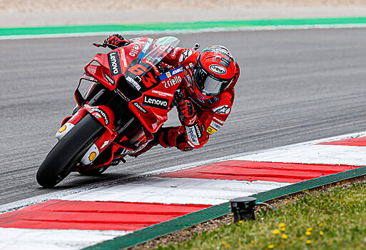 Франческо Баньяя выиграл гонку MotoGP в Хересе, Маркес – четвёртый