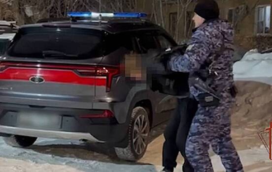 Пьяный бывший зэк напал с ножом на сожительницу в Подмосковье