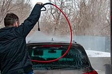 Автоэксперт Киреенко посоветовал при мытье авто не использовать старые щётки и бытовую химию