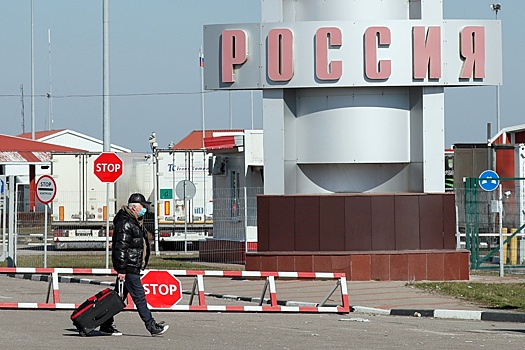 Почему наши соотечественники, возвратясь на Родину, попадают за решетку