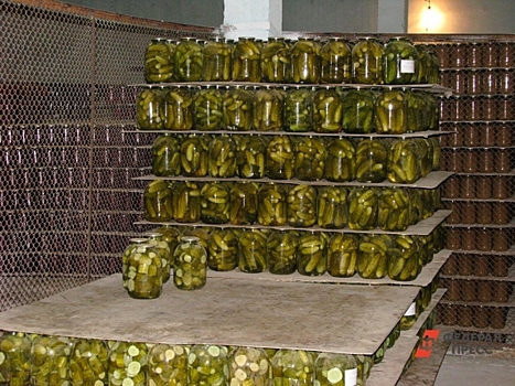 Юрист Палюнин предупредил о наказании за хранение консервации в подвалах