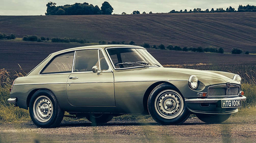 Frontline MGB Bee. Британская фирма Frontline Cars превратила спорткар MGB GT образца 60-х в электрокар на «ручке».