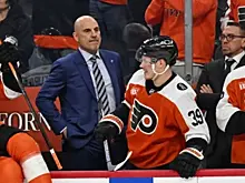 Broad Street Hockey об отношениях Токкета с Мичковым: весёлый взгляд на серьёзную проблему «Флайерз»