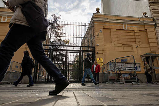 Посольство РФ в Турции следит за задержанием обвиняемого в хищении Сейнароева