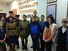 Полицейские ЮВАО рассказали юным циркачам историю МУРа