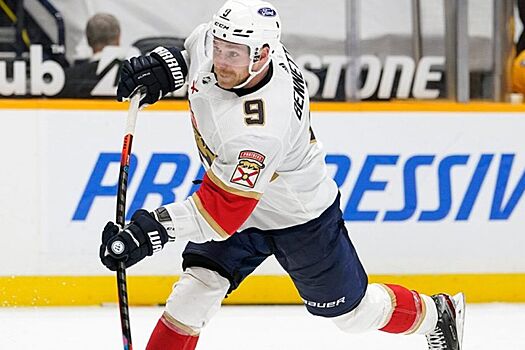 Сэм Беннет высказался об ударе в голову вратаря «Торонто» Столарза