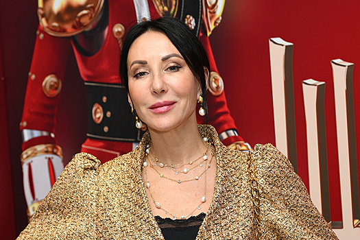 У Алики Смеховой раздуло лицо от сделанных в США уколов красоты