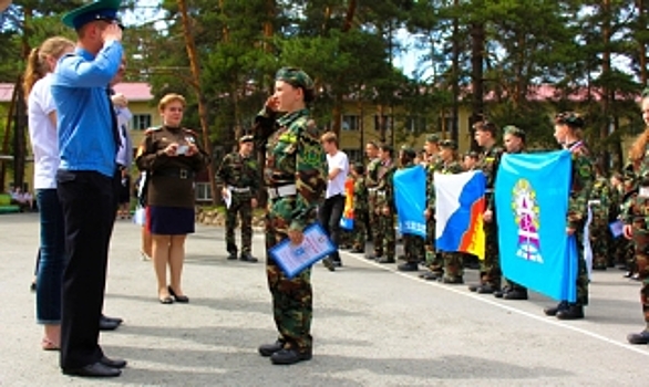 Заставу «Спарта» признали лучшей в окружном лагере «Патриот Ямала»