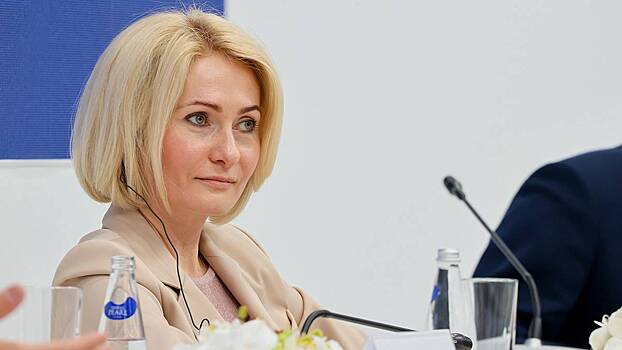 Вице-премьер Абрамченко спрогнозировала спад цен на яйца и курицу в России