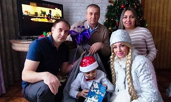 Полпред в УрФО исполнил мечты детей в рамках акции «Елка желаний»