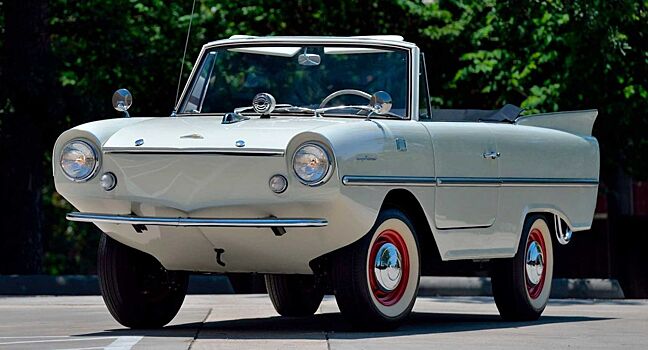 Очаровательная амфибия Amphicar 770 выставлена на аукцион