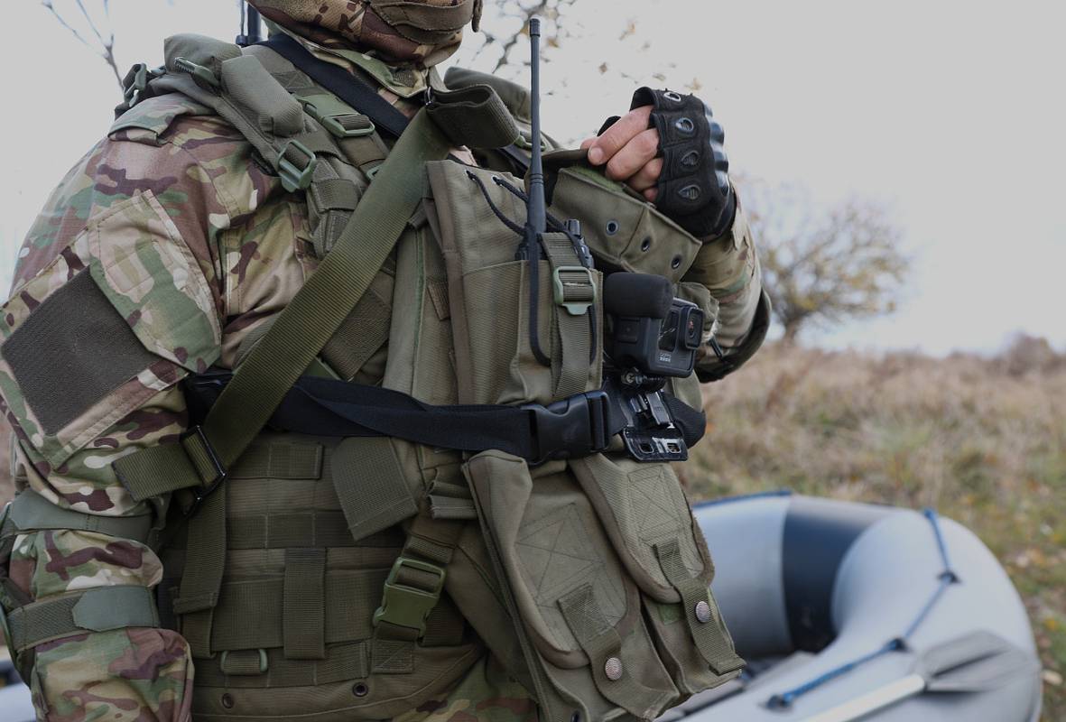 Контуженный и лишившийся на СВО глаза россиянин рассказал о кутившей на его выплаты жене