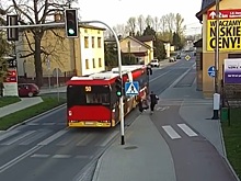 Неудачная шутка польского подростка едва не завершилась трагедией. Видео