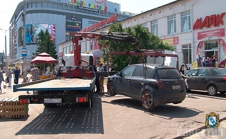 В Курске прошёл рейд по выявлению нарушителей правил парковки
