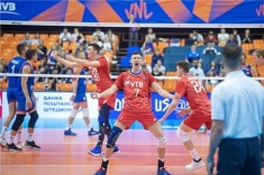 Волейболисты сборной России назвали диджеем команды Кобзаря