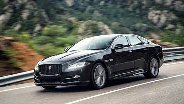 Еще одна попытка преобразования седана Jaguar XJ (2022)
