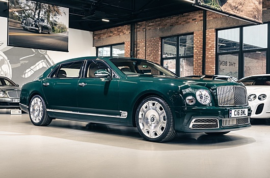 Экспозиция музея Bentley пополнилась королевским Mulsanne