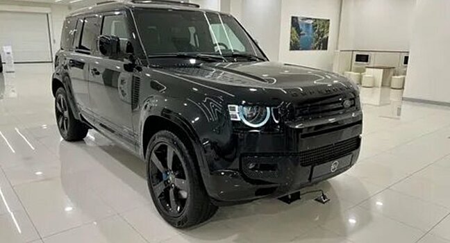 В России продают редкий Land Rover Defender как у Джеймса Бонда