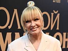 На фестивале Лаймы Вайкуле выступят иноагенты