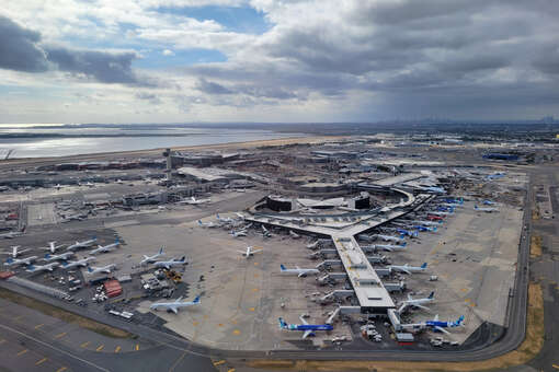 NYP: бездомные терроризируют туристов в аэропорту Нью-Йорка