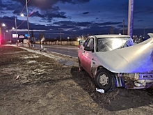 В ДТП с грузовиком у автозаправки в Волгограде пострадал водитель