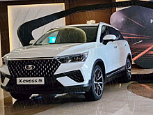 "АвтоВАЗ" представил в Сочи новый кроссовер  X-cross 5