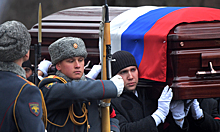 Похороны Лужкова в закрытом гробу объяснили