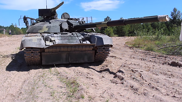 На Украине из передачи ВСУ пяти танков Т-72 сделали масштабную медийную акцию