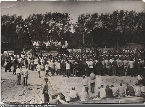 От славы до сноса: архивные фото и вековая история ДК им. Ленина в Нижнем Новгороде