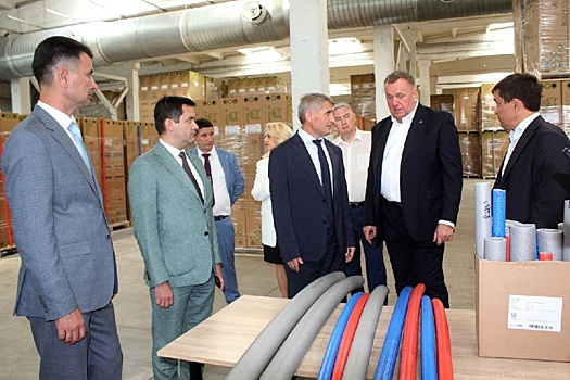 Олег Николаев дал старт работе технопарка и поддержал благоустройство его территории