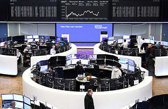 Неожиданное снижение курса евро и рост доллара. Обзор финансового рынка от 16 января