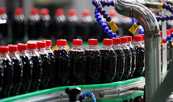 Один из заводов Coca-Cola продолжил работать в России