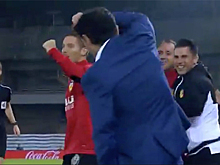 Тренер «Валенсии» получил травму во время празднования гола