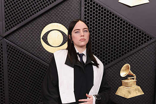 Певица Билли Айлиш пришла на "Грэмми" с кольцом на безымянном пальце