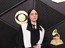 Певица Билли Айлиш пришла на "Грэмми" с кольцом на безымянном пальце