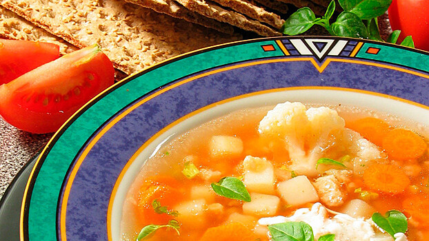 Эксперты назвали самый полезный российский суп
