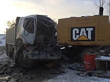 Самосвал протаранил экскаватор в Шабрах