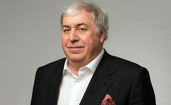 Памяти М.С. Горбачева: «Он писал историю, не стесняясь клякс и правок»