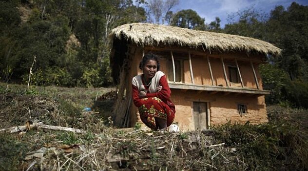 Очередная жительница Непала умерла в менструальной ссылке